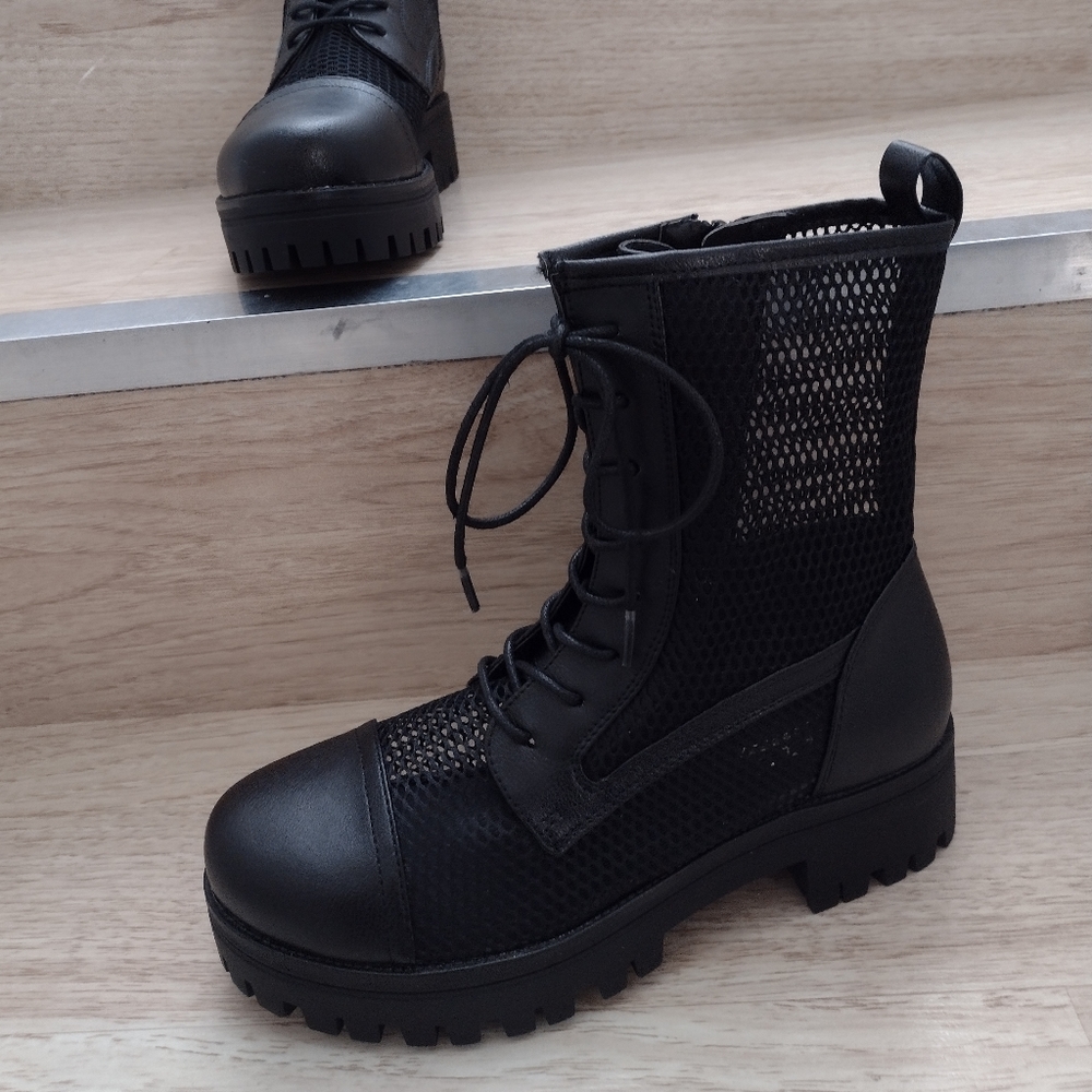 Partial mesh  boots